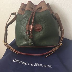 Vintage Dooney All Weather Leather Teton H64 bag